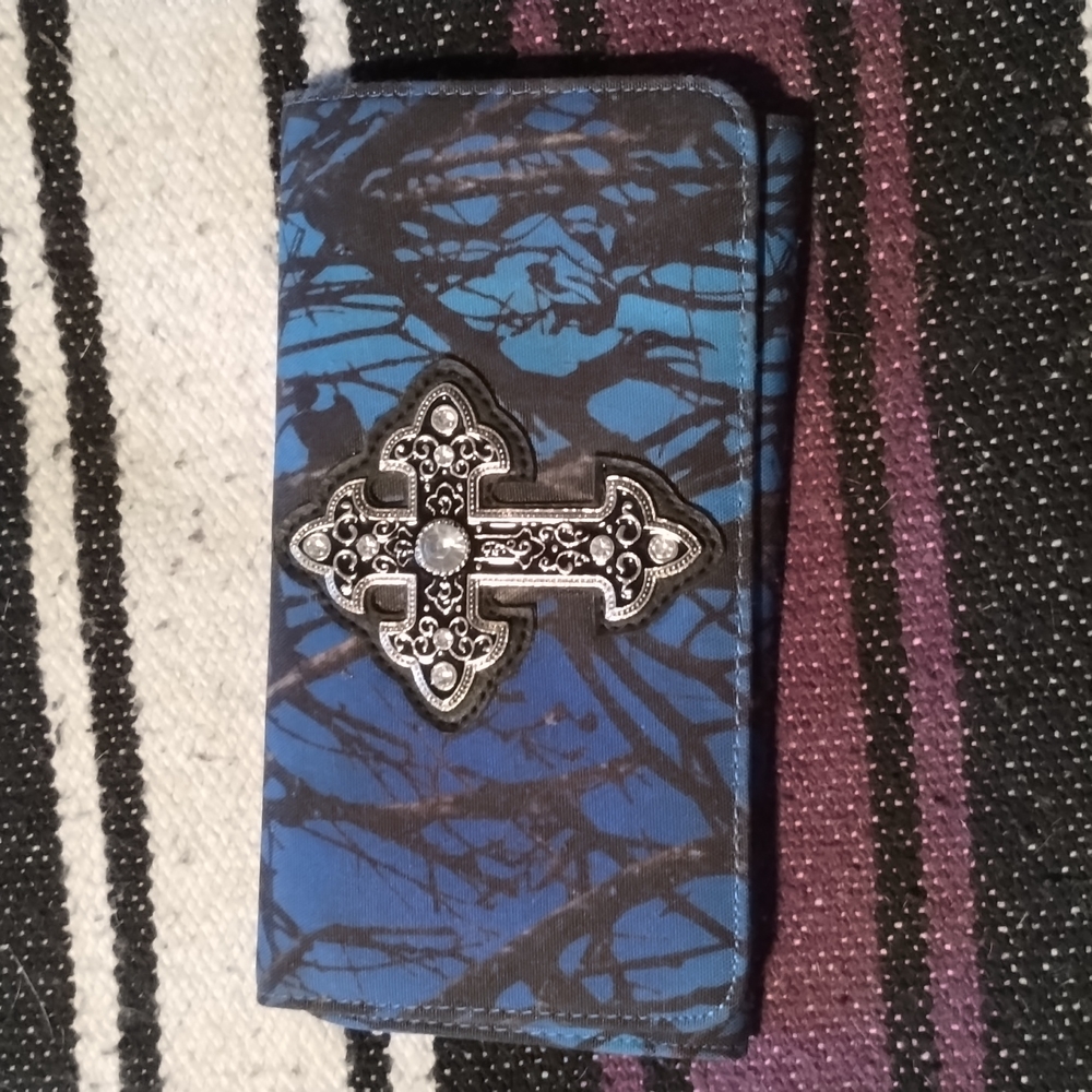 Wallet - Picture 2 of 5